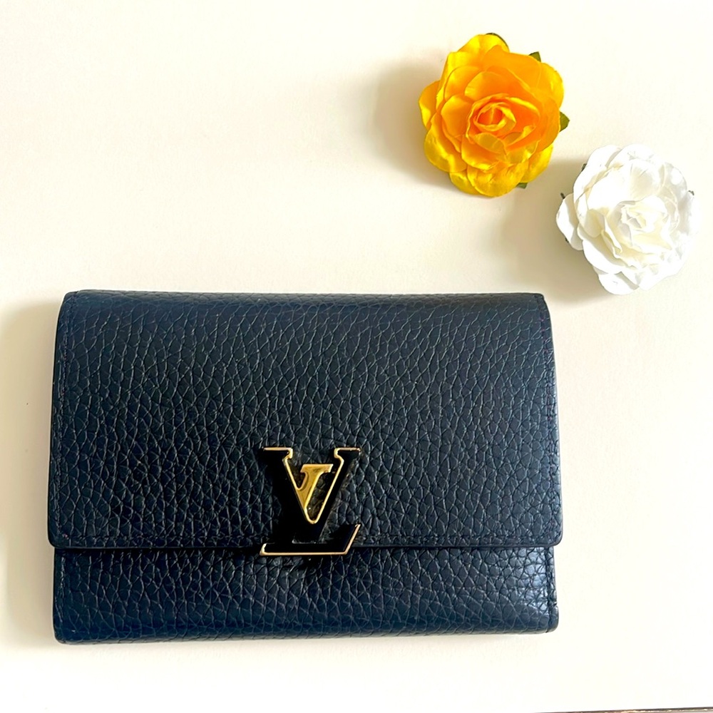 Louis Vuitton Capucines Wallet